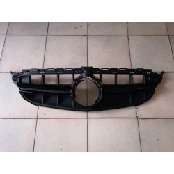 W205 AMG sport grille w/camera