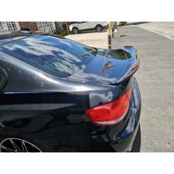 E92 PSM-style boot spoiler