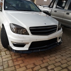 W204 12-15 C63 style bumper...