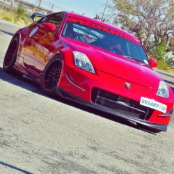 Nissan 350Z Nismo V2 style...